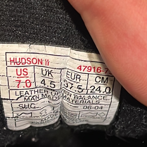 Early 2000s non matching same size Hudson Hera black vans womens size 7 - Picture 9 of 10